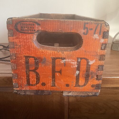 Vintage Drinks Crate Lamp.