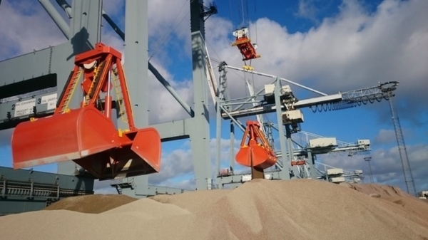 Peiner-Smag Port Crane Grabs for UK & Ireland Ports