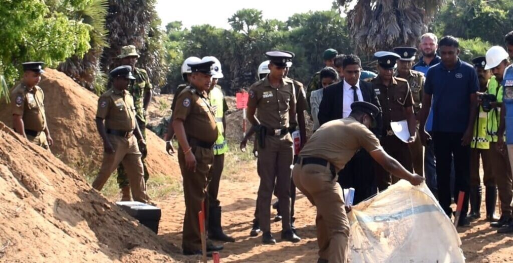 முகமாலை மனித எச்சங்கள் இன்று (28) அகழப்படுகின்றன