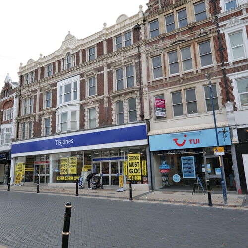 Freehold Town Centre Shop Investment