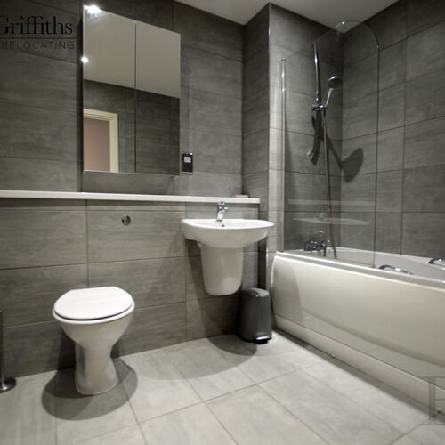 Renting in Cardiff - 2 bedroom apartment, Century Wharf, Cardiff Bay