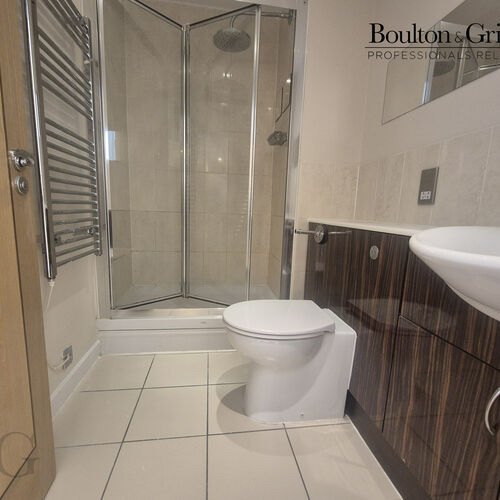 Renting in Cardiff - 2 Bedroom Apartment, Cardiff Bay- Unfurnished