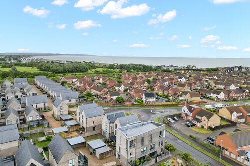 Genovesa Way, Eastbourne