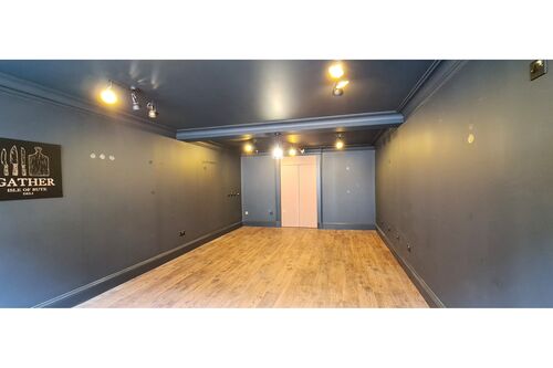 Shop Premises, 5 Gallowgate, Rothesay, Isle of Bute, PA20 0HR