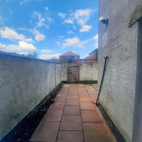 3-Bed 2 Reception Room House For Rent