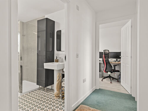 Kenny Drive, Maddiston, FK2 0WJ