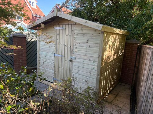 8x7 Apex Reverse Shed