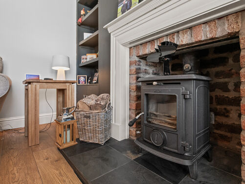 Newlands Road, Brightons, FK2 0DE