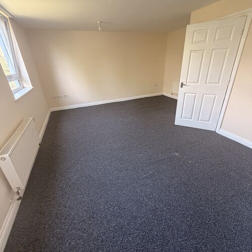 QUEENSWAY, BLETCHLEY - TWO BEDROOM