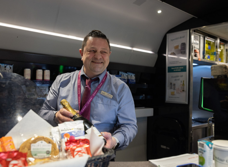 How to Get Listed on Eurostar: Inside Momentum’s Playbook for F&B Brands