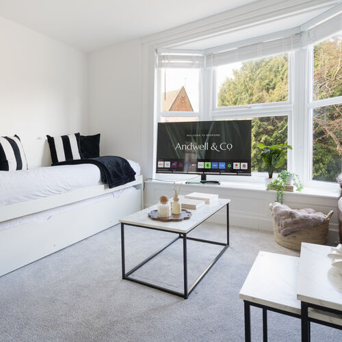 33A St.Peters Street, Bedford MK40 2PN