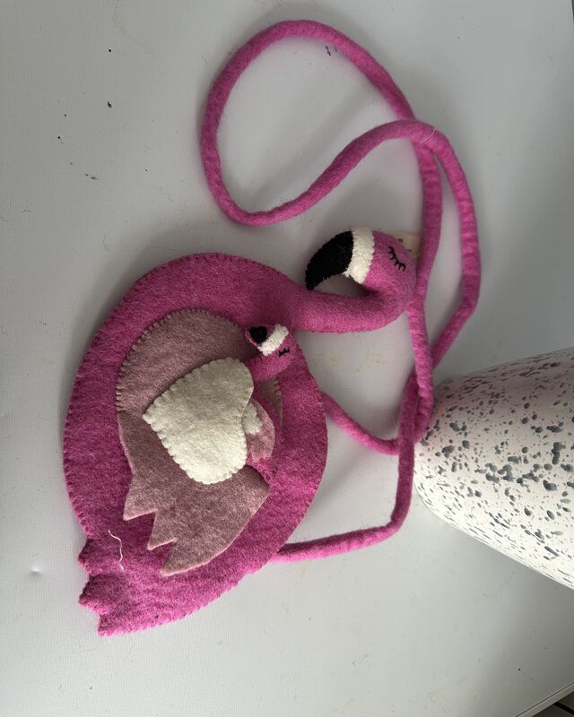 Flamingo puppet bag