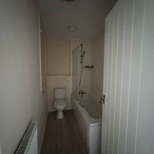 BRADWELL VILLAGE - 2 BEDROOM HOUSE with Garden
