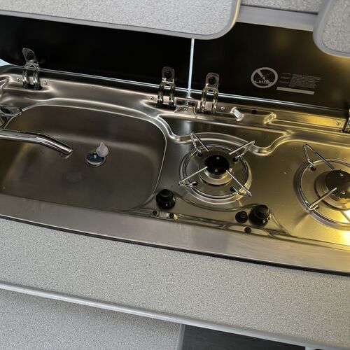 2005 Nissan Elgrand 2.5V6 Camper Van JAL Pro Conversion - 49732 Miles