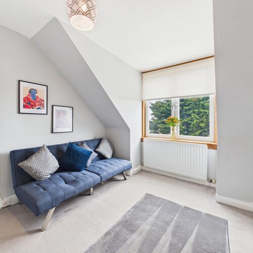 High Road, Stevenston