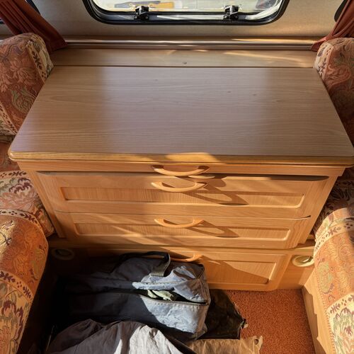 ABI Brooklyn 400-2 Caravan 2 Berth Lightweight 925kg 2001 Model - VERY TIDY EXAMPLE!