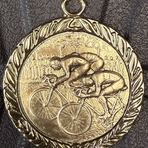 Cycling Medal Centre Holder 65mm
