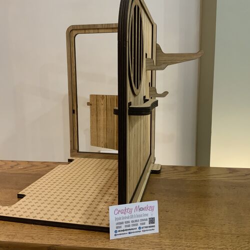 Handmade Pony Stable – Compatible with LeMieux Ponies