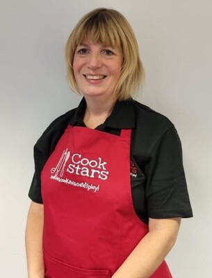 Cook Stars Molesey to Leatherhead School Info