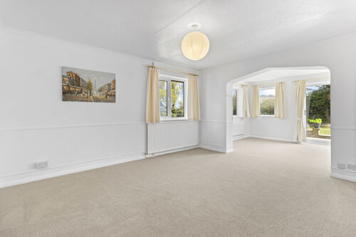 Glen Close, Polegate