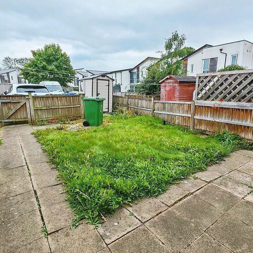 3 BEDROOM Mid Terrace For Sale