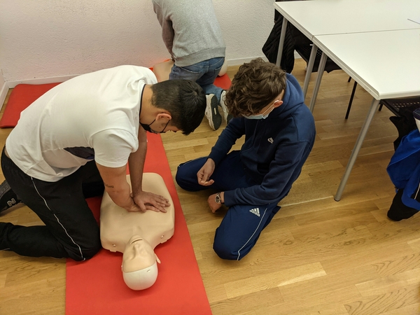 Professional First Aid Training for Cardiff Businesses
