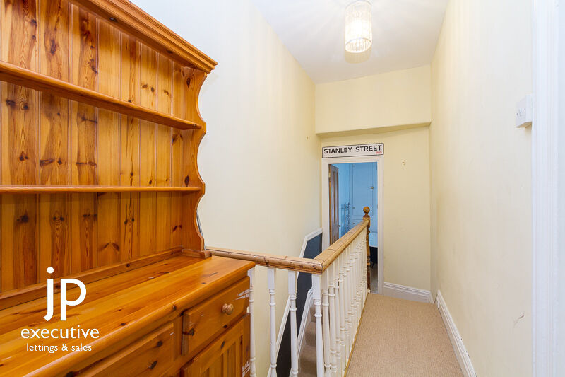 POMEROY STREET CARDIFF BAY UNFURNISHED TWO BEDROOM HOUSE