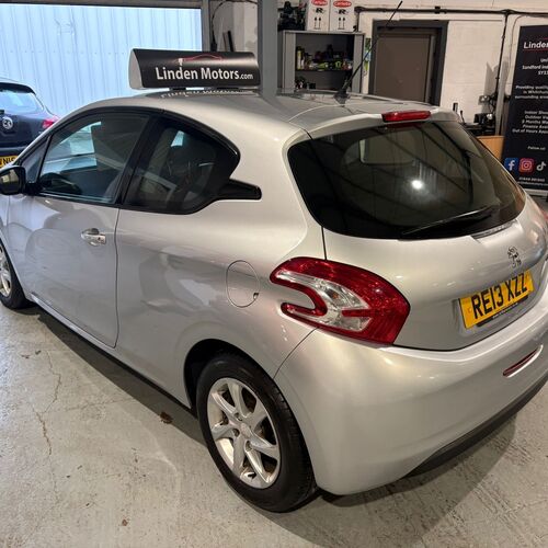 2013 (13) PEUGEOT 208 ACTIVE 1.4 3 DOOR 