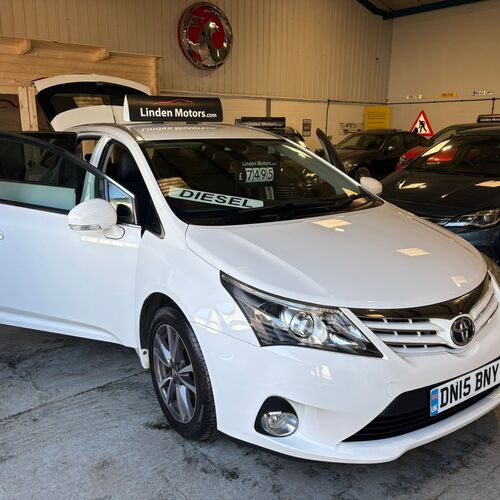 2015 (15) TOYOTA AVENSIS TOURER 2.0 D-4D DIESEL BUSISNESS EDITION 5 DOOR ESTATE 