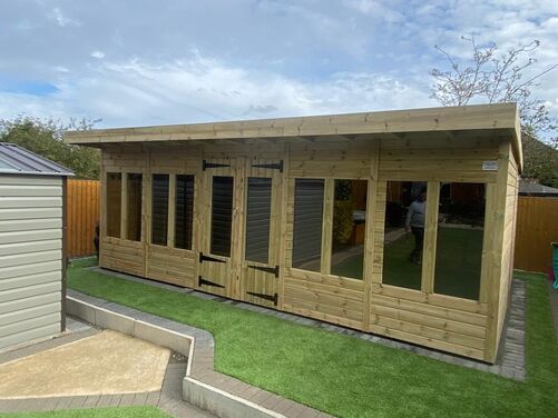 #SHP052 20x14 Pent Summer House