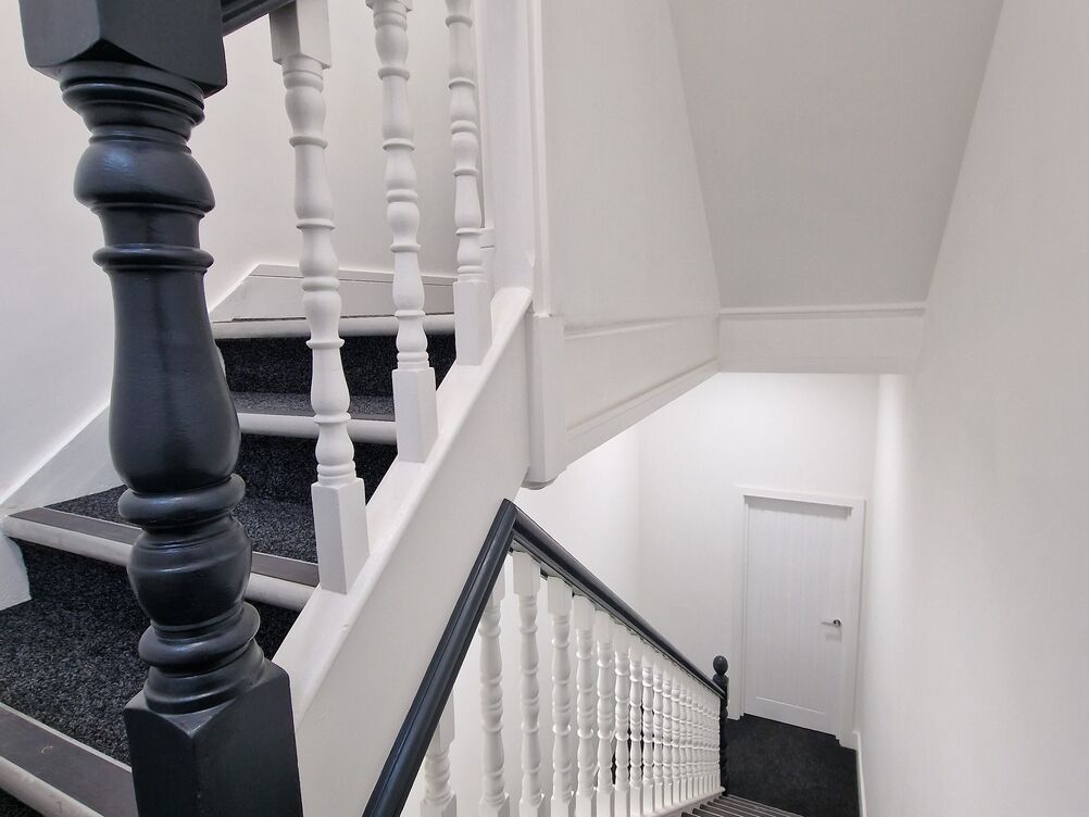 Office conversion to 5x1 bedroom flats 