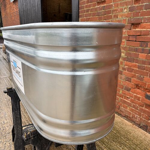 5ft oval stock tank