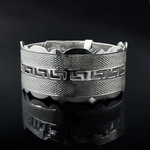 Decorative adjustable full silver bangle