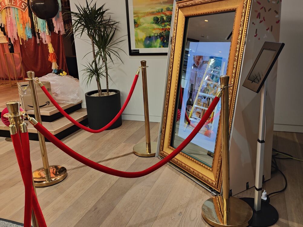 Magic Mirror Photo Booth