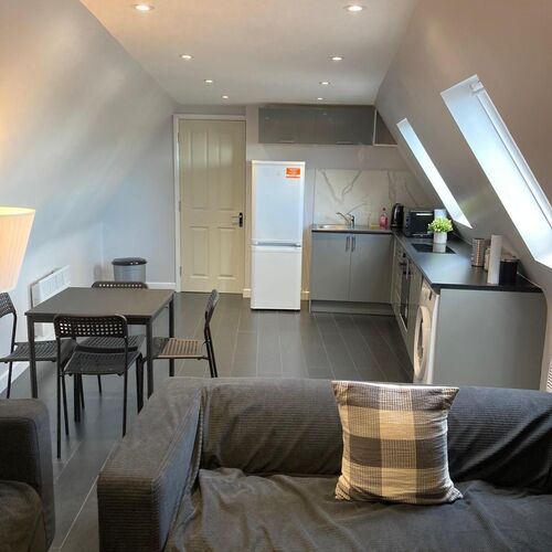 Top Floor, The Crown & Anchor, 47 High Street, Barnet EN5 5UW