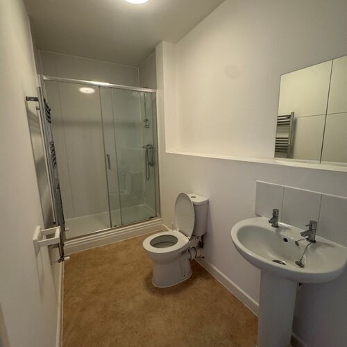 WATLING STREET, FENNY STRATFORD - 2 BEDROOM 2 BATHROOM