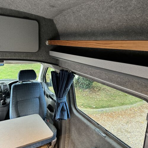 2006 VW T5 Aztec Campers High Top Camper Van 2.5TDi 130 LWB - 1 Owner 16yrs