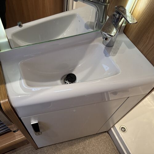 2014 Swift Elegance 580 Caravan 4 Berth - ALDE - Motor Mover - Solar