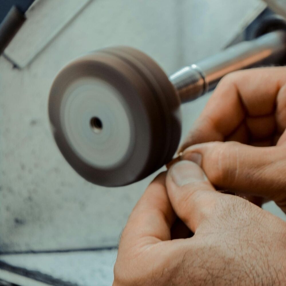 Cleaning, polishing & refinishing 