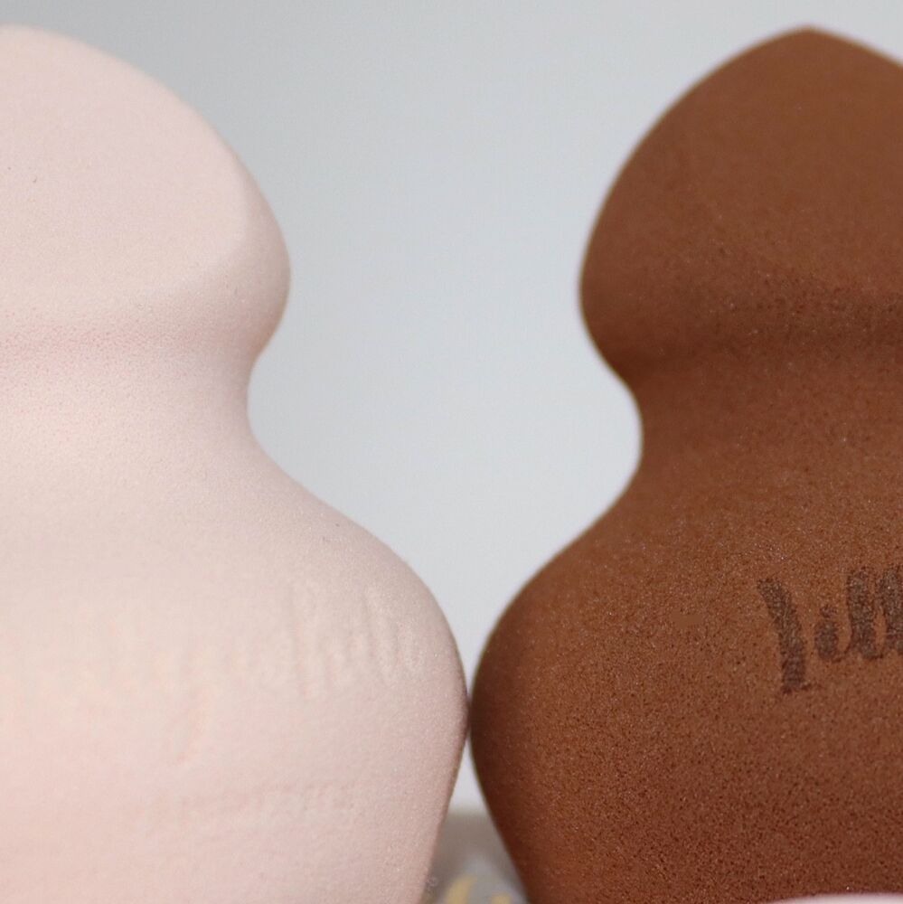 The Ultimate Hourglass Sponge