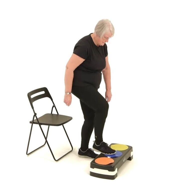 Parkinson’s physiotherapy step-up exercise for balance and leg strength
