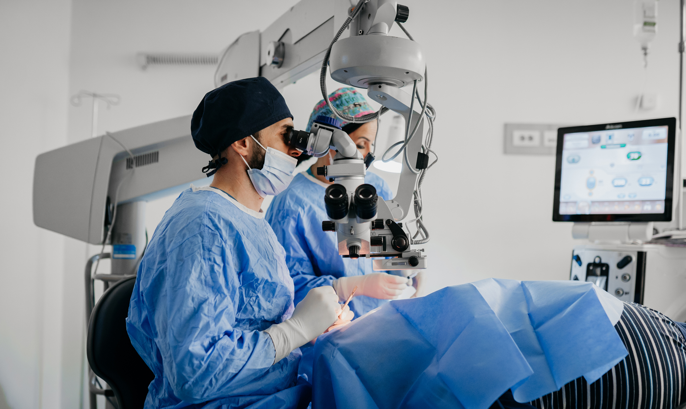 Private cataract surgery being carried out in an operating theatre