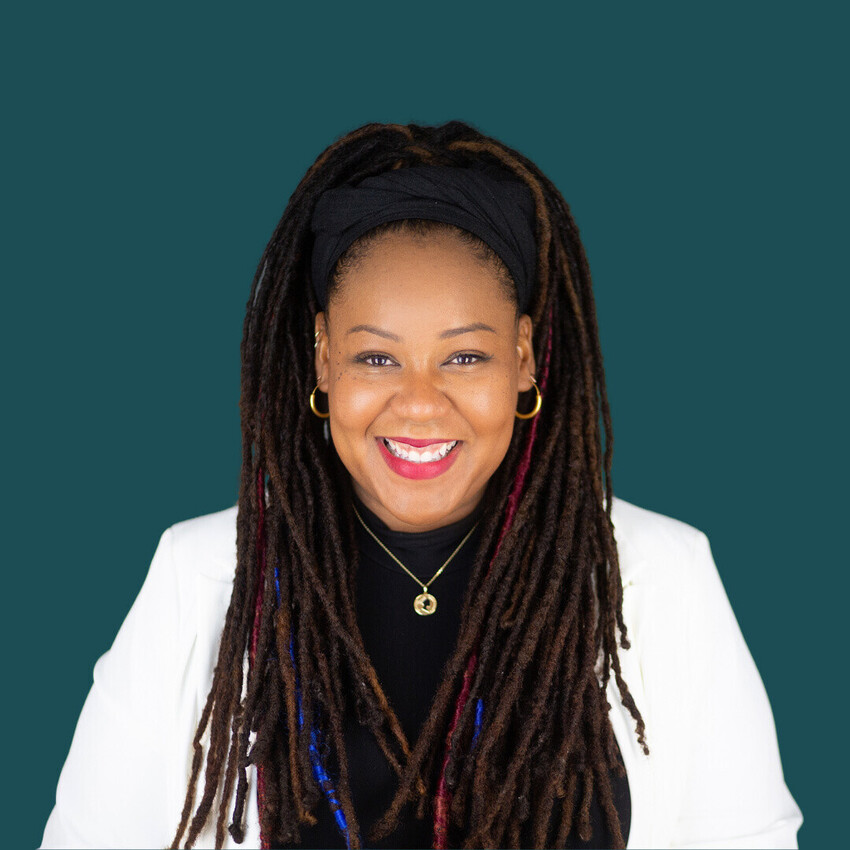 Dr Kelly Savery - Black Psychologist 