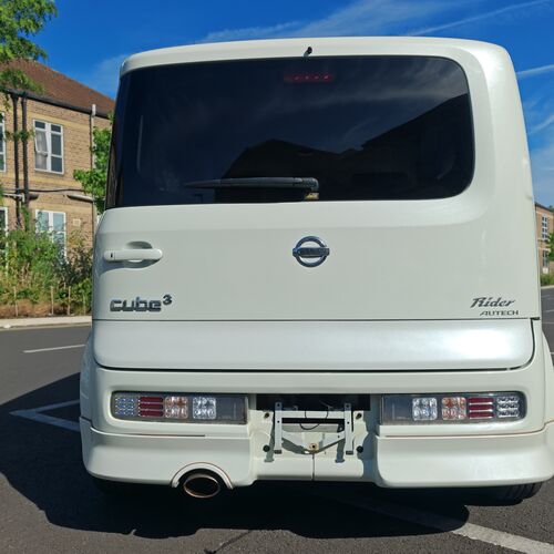 Nissan Cube3 - Rider AUTECH 2007