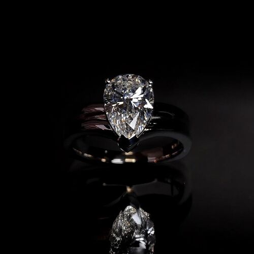 Gallery | Aura Jewellers | Jewellery repairs and alterations, Brownhills | Jewellery specialists, West Midlands Jewellers | Bespoke jewellery, Hand engraving, Valuations