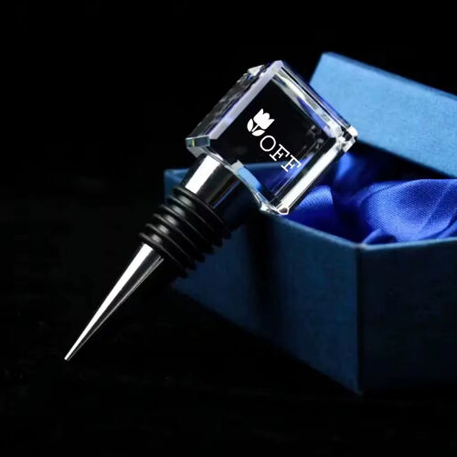 The Tiree 2D Crystal Wine Stopper