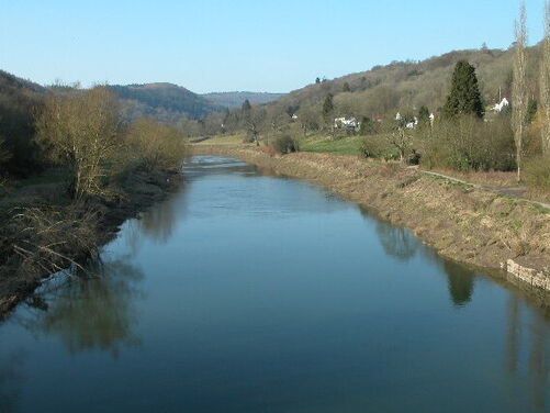Tintern Abbey - Advent in the Valley