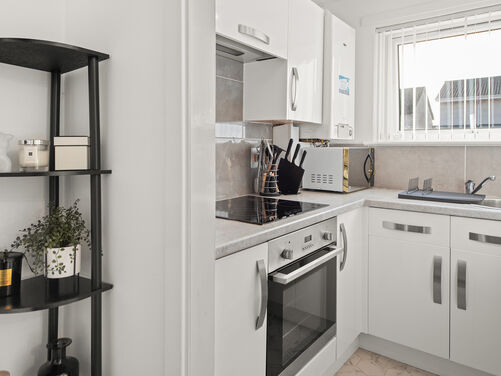 Lorimer Place, Carron, FK2 8DT