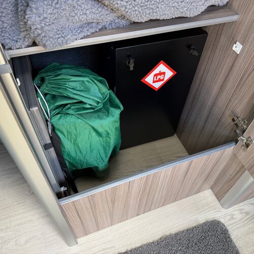 2018 Peugeot Boxer Camper Van 2.0 HDi Pro L4H2 XLWB - Pro Conversion 