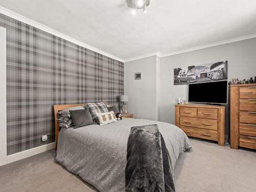 Newlands Road, Brightons, FK2 0DE